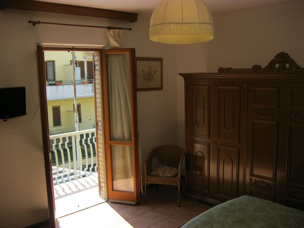 Apartment Via Vittoria Bastia Umbra Buitenkant foto